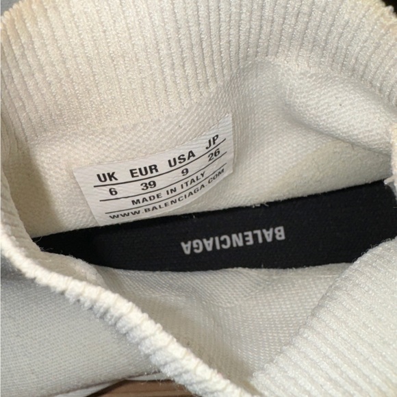 WOMEN'S BALENCIAGA SPEED 2.0 RECYCLED KNIT SNEAKER IN White - Picture 3 of 8